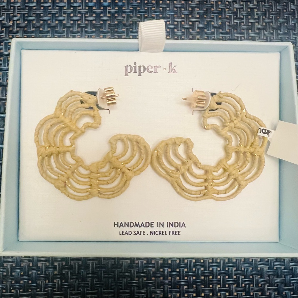 Piper Gold Scalloped Hoop Earrings